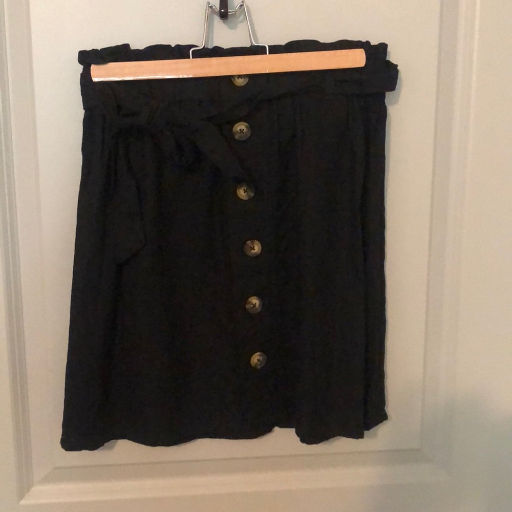 NWT button front cinched waist linen skirt